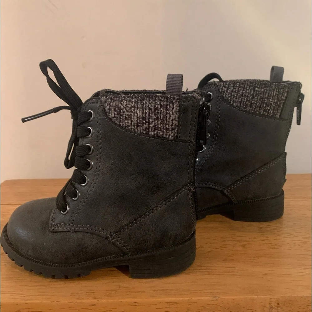 Koala Kids Boots Combat Style Size 5 black grey GUC